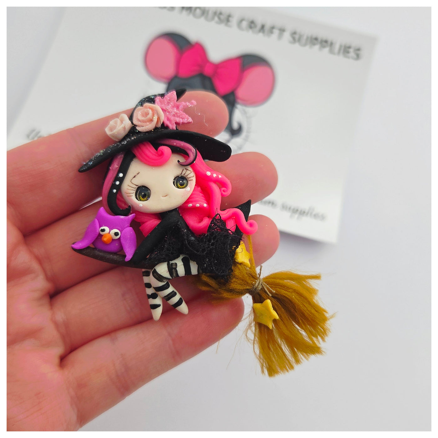 1 × Clay Figure - Witch (5 variants)