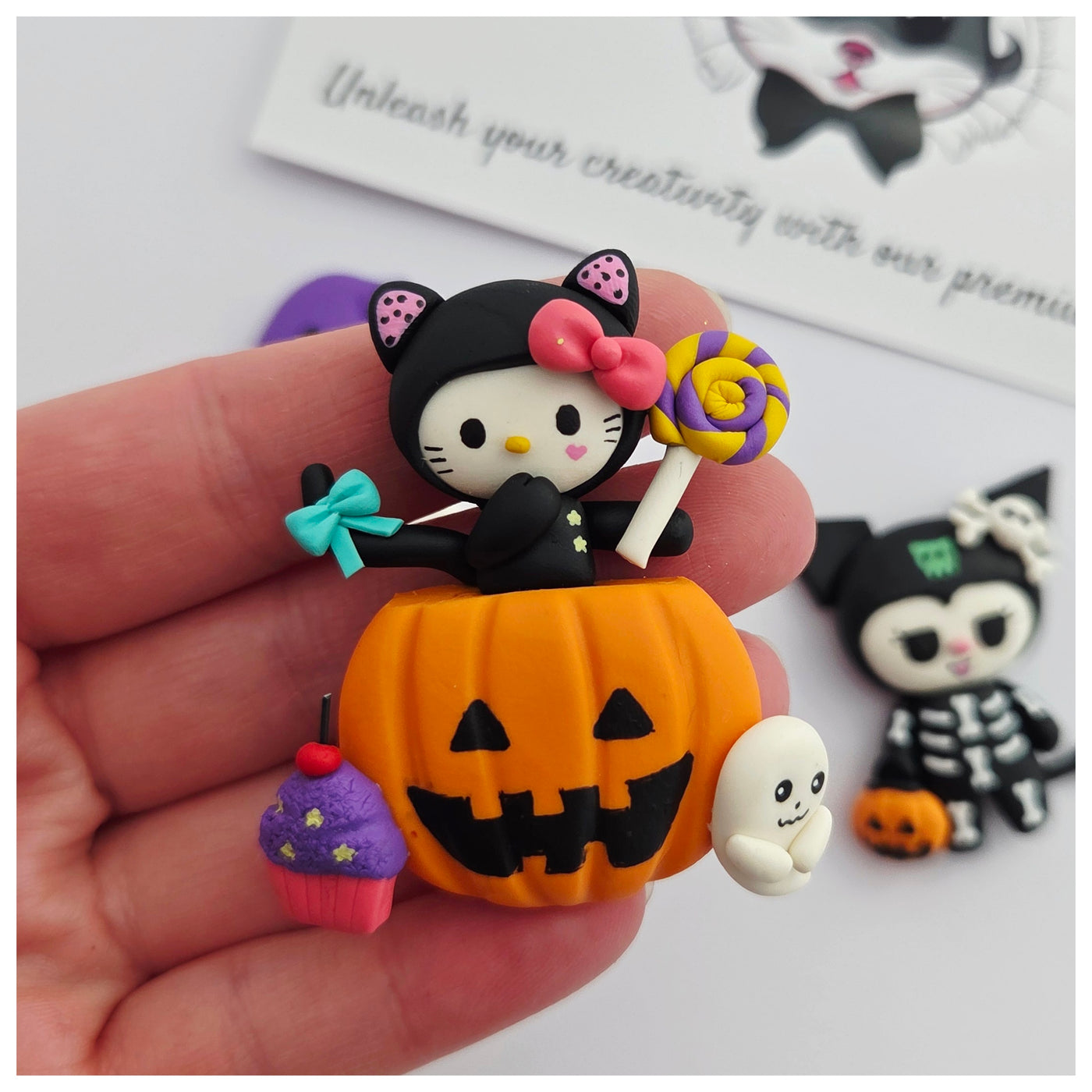1 × Clay Figure - Hello Kitty Halloween (3 variants)