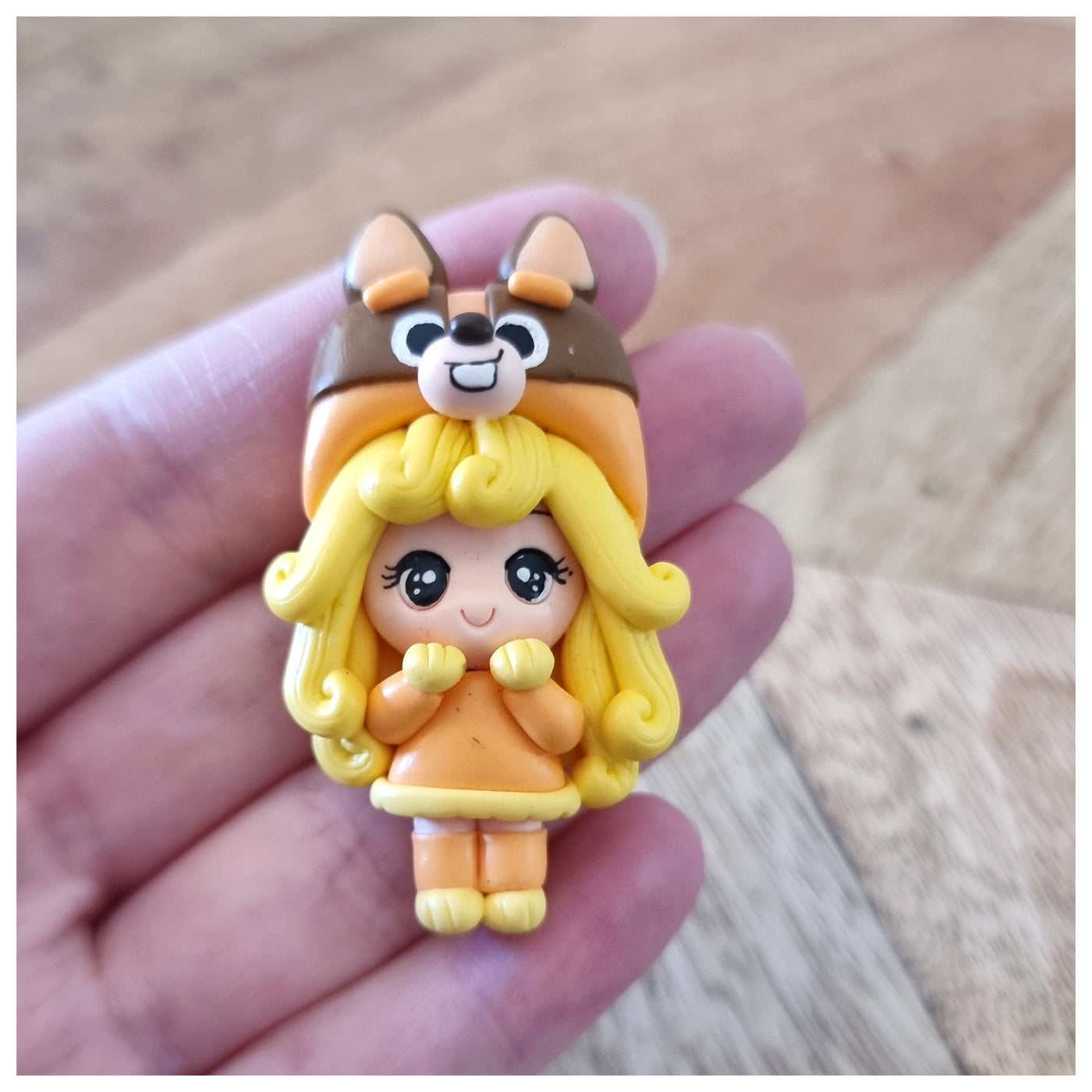 1 × Sister Pup Costume Girl Clay Figure - (4 variants)