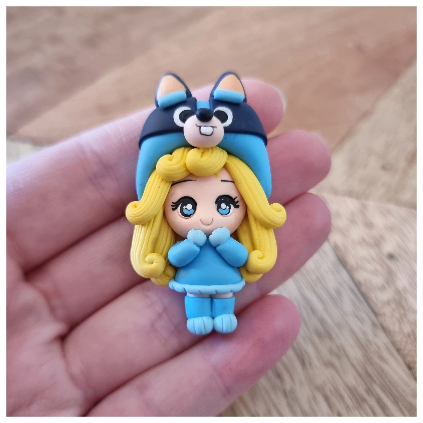 1 × Sister Pup Costume Girl Clay Figure - (4 variants)