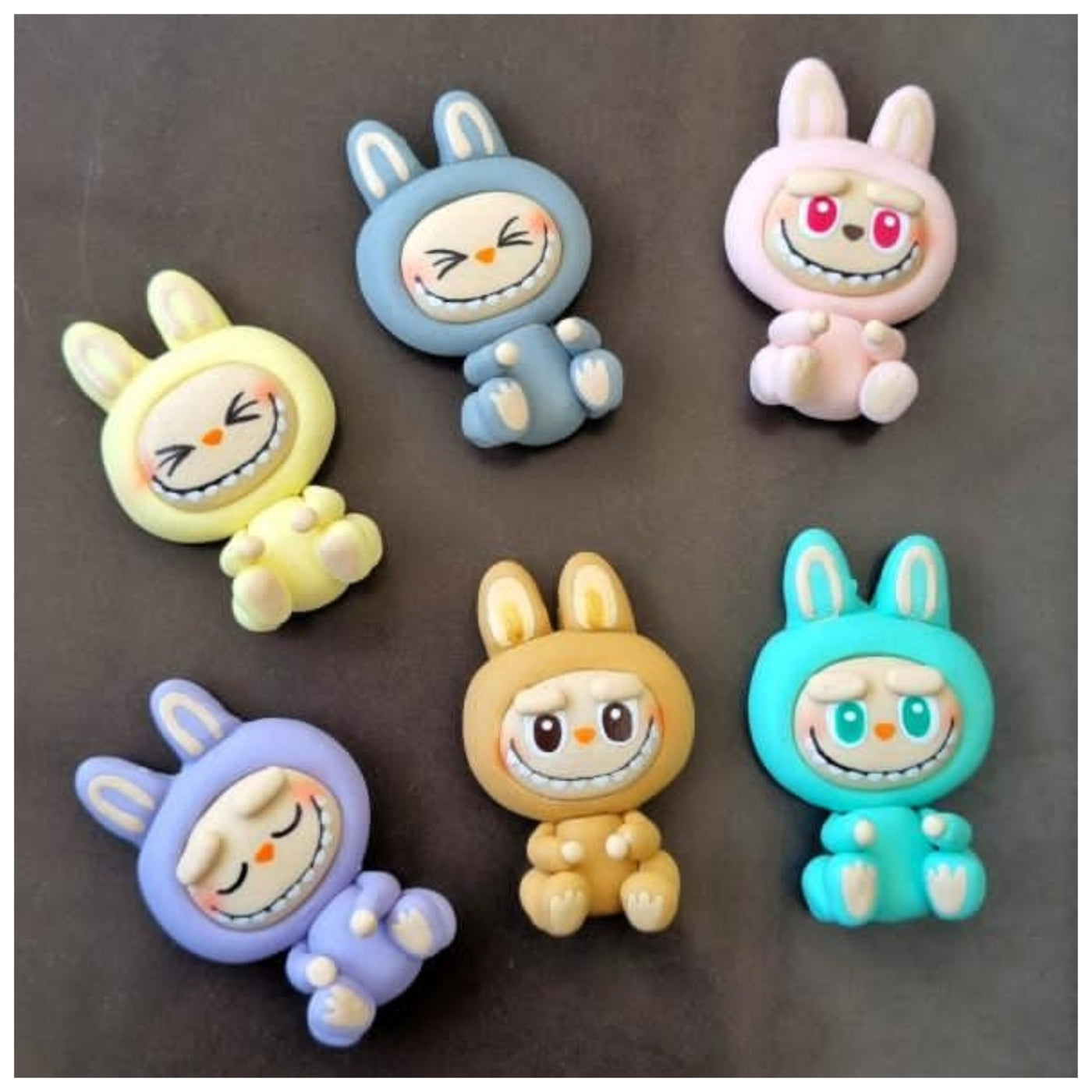 1 x Clay Figure - Elf Crew (6 variants)