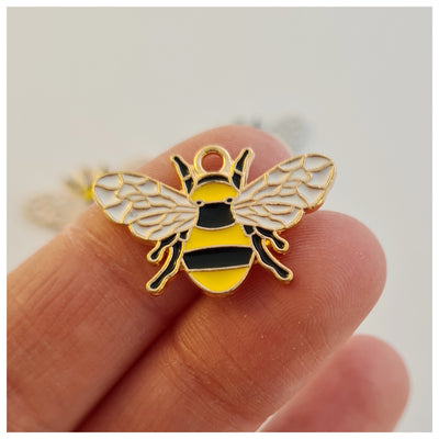 1 x Bee Alloy Charm